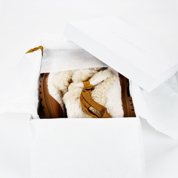 Chloé Parker Lace-Up Shearling Ankle Boots NEW - Picture 10 of 11